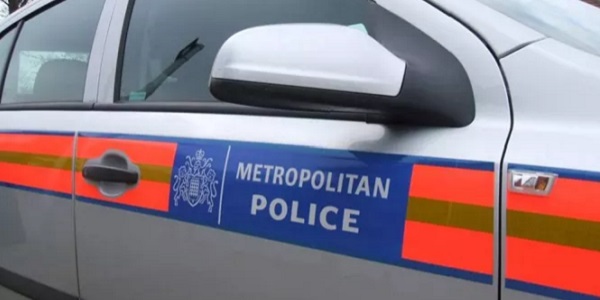 675_met police car side.jpg